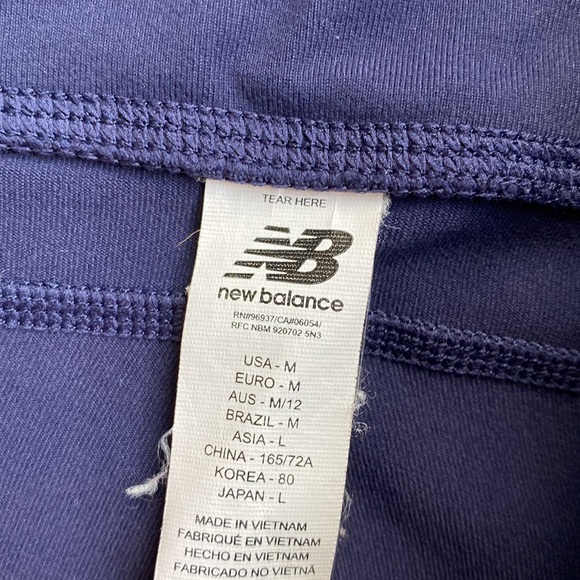 Women’s, new balance leggings, size Medium - Picture 2 of 4